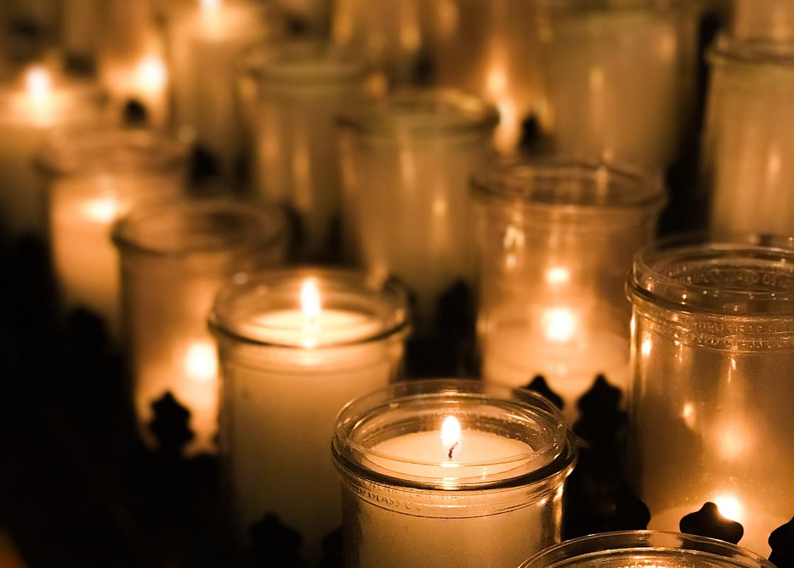 light-glowing-warm-dark-celebration-love-1395904-pxhere.com (1)